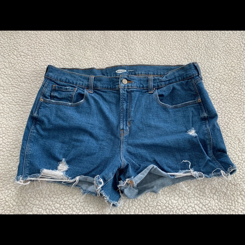 Old navy boyfriend shorts